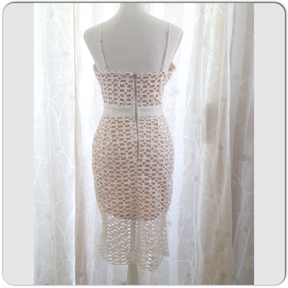 Dress - Picture 2 of 4